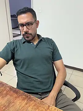 AdrianGarcia89 online show from May 21, 2026, 1:36 am