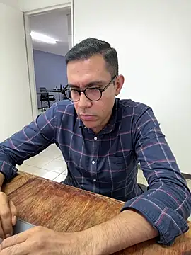 AdrianGarcia89 online show from June 10, 2026, 1:07 am