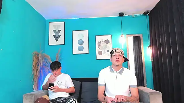 Snapshot of Oficial_KingOfHeavens chatting on January 11, 2026, 7:43 pm Oficial KingOfHeavens online show from January 11, 2026, 7:43 pm