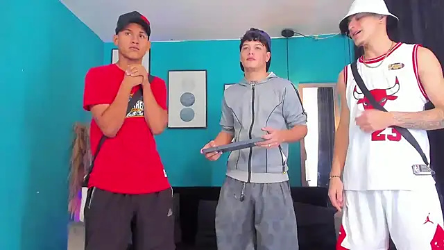 Snapshot of Oficial_KingOfHeavens chatting on January 7, 2026, 8:03 pm Oficial KingOfHeavens online show from January 7, 2026, 8:03 pm