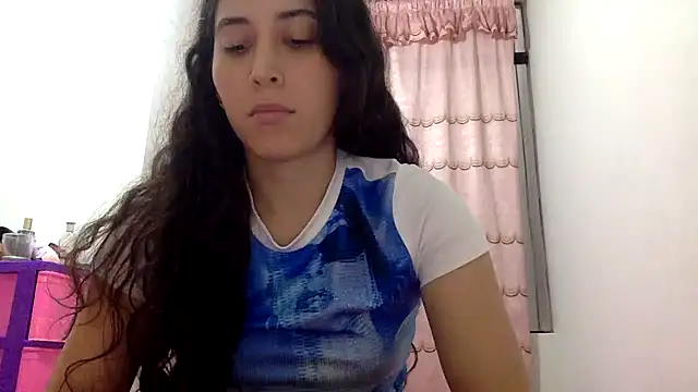 LatinDoll8 online show from August 3, 2026, 10:36 pm