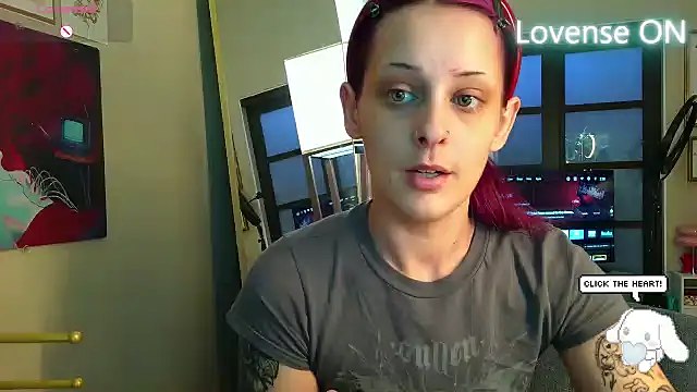 Snapshot of itscleomoon chatting on April 11, 2026, 9:51 pm itscleomoon online show from April 11, 2026, 9:51 pm