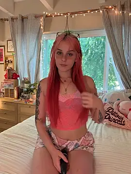 Snapshot of itscleomoon chatting on March 23, 2026, 10:20 pm itscleomoon online show from March 23, 2026, 10:20 pm