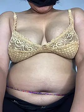 missmisha01 online show from January 8, 2026, 3:18 pm