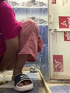 Snapshot of missmisha01 chatting on April 15, 2026, 1:44 am missmisha01 online show from April 15, 2026, 1:44 am