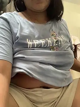 missmisha01 online show from May 22, 2026, 4:16 pm