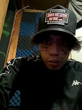 Snapshot of baby_young chatting on December 22, 2025, 9:04 pm baby young online show from December 22, 2025, 9:04 pm