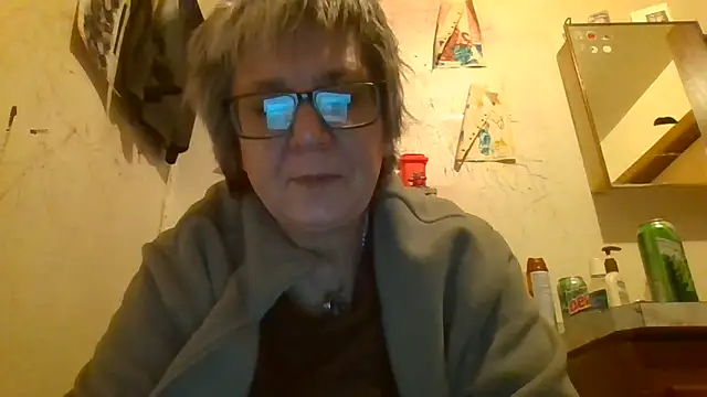 Snapshot of becky1111 chatting on May 19, 2026, 8:54 am becky1111 online show from May 19, 2026, 8:54 am