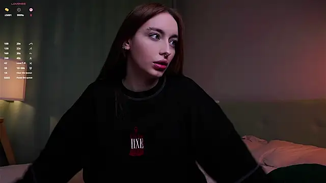 BeckiMacreno online show from March 6, 2026, 2:34 pm