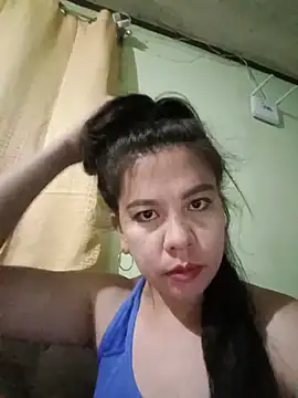Snapshot of annawet chatting on June 21, 2026, 1:28 pm annawet online show from June 21, 2026, 1:28 pm
