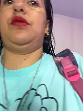 Snapshot of evelyn_harpeery chatting on May 23, 2026, 11:20 am evelyn harpeery online show from May 23, 2026, 11:20 am