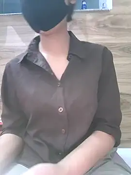 kinsu4763 online show from April 6, 2026, 5:14 pm