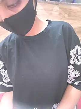 kinsu4763 online show from April 7, 2026, 3:58 pm