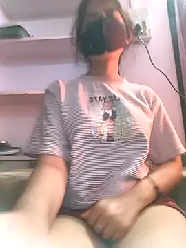 kinsu4763 online show from February 8, 2026, 4:32 am