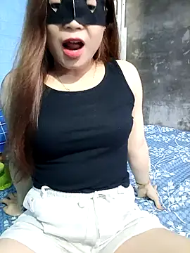 lanahotvn online show from April 20, 2026, 9:23 am