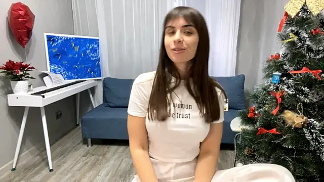 AnnaArmas online show from December 19, 2025, 8:38 am