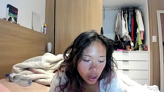 heavenngirlyy444 online show from January 11, 2026, 7:26 am