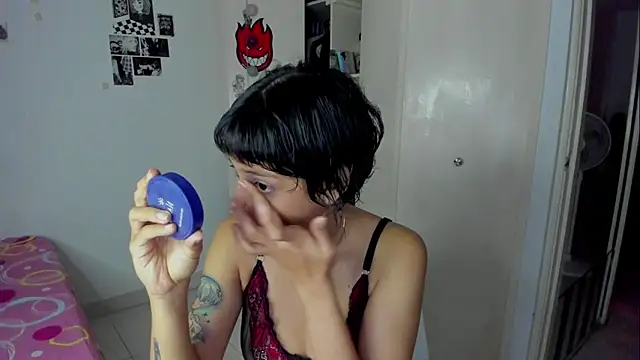 harakitty  online show from March 16, 2026, 11:18 pm