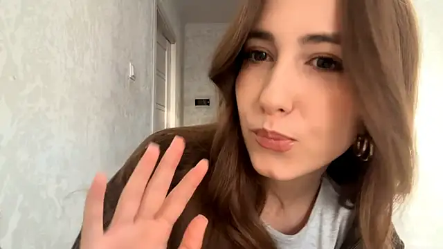 DeannaSuri online show from December 19, 2025, 1:24 pm