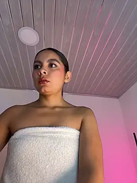 Nicollewest1 online show from March 17, 2026, 1:52 am