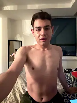 Snapshot of Valentino_Ceratti_ chatting on January 8, 2026, 5:35 am Valentino Ceratti online show from January 8, 2026, 5:35 am