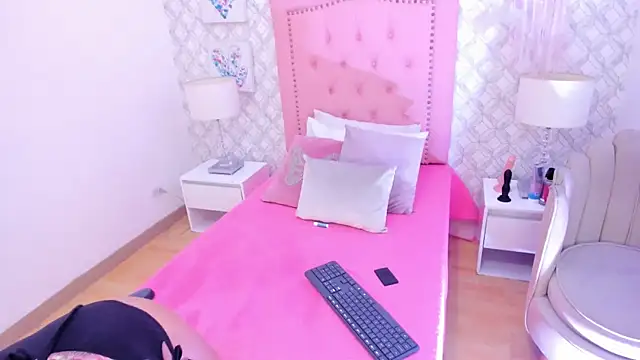 Snapshot of amber__ferrera chatting on January 9, 2026, 7:54 pm amber ferrera online show from January 9, 2026, 7:54 pm