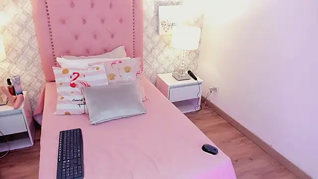 amber  ferrera online show from February 3, 2026, 7:41 pm