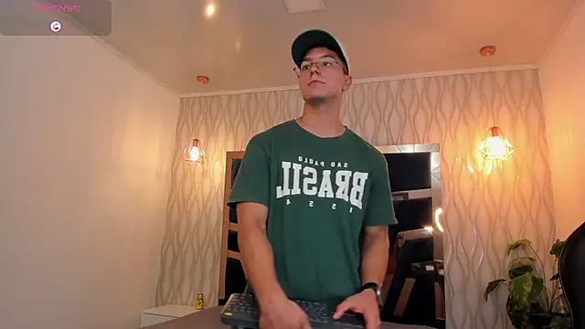 Noah Clarkk online show from March 16, 2026, 6:10 pm