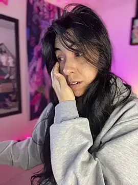 Snapshot of Sky_Girl_LS chatting on February 19, 2026, 5:04 am Sky Girl LS online show from February 19, 2026, 5:04 am