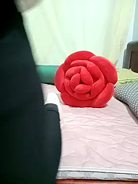 Snapshot of Sweet-Berryy chatting on March 17, 2026, 12:24 am Sweet-Berryy online show from March 17, 2026, 12:24 am