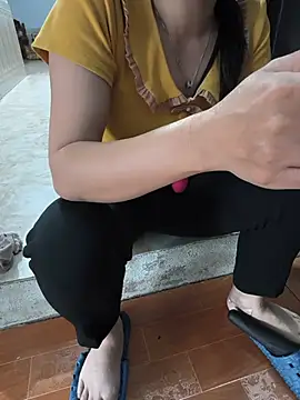 Sweet-Berryy online show from June 27, 2026, 11:00 pm