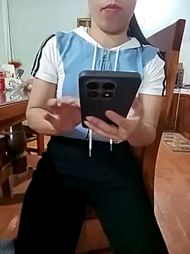 Snapshot of Sweet-Berryy chatting on March 9, 2026, 4:27 am Sweet-Berryy online show from March 9, 2026, 4:27 am