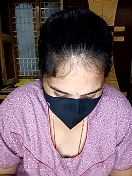 maduri   online show from January 6, 2026, 4:22 pm