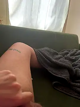 furkeeyyyy online show from January 8, 2026, 8:20 am