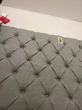 mangoo82800 online show from April 15, 2026, 7:07 pm