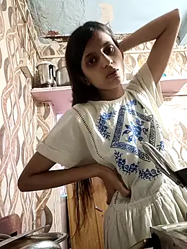 Snapshot of Eva_890 chatting on February 27, 2026, 5:18 am Eva 890 online show from February 27, 2026, 5:18 am