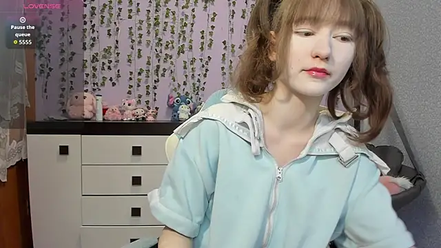 Snapshot of Yoonhee_ki chatting on May 12, 2026, 1:50 pm Yoonhee ki online show from May 12, 2026, 1:50 pm