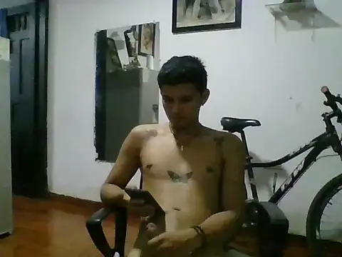 Andresdelvez online show from May 11, 2026, 2:18 pm
