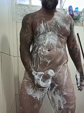 morenoteza0 online show from April 3, 2026, 11:38 am