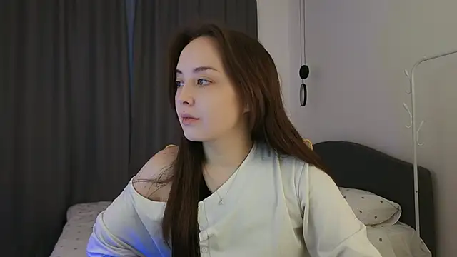 fallin lovee online show from April 7, 2026, 1:46 pm