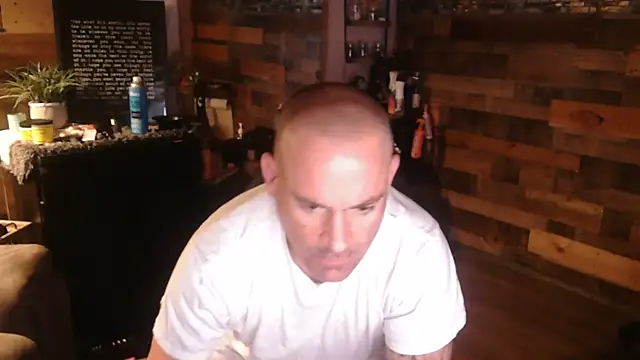 MISTERANDDEMI online show from March 6, 2026, 9:04 am