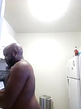 Snapshot of ceedevon13 chatting on December 19, 2025, 3:03 pm ceedevon13 online show from December 19, 2025, 3:03 pm