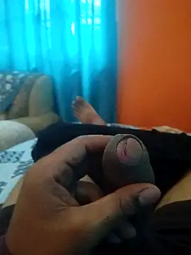 jhonysinc21 online show from April 24, 2026, 7:54 am