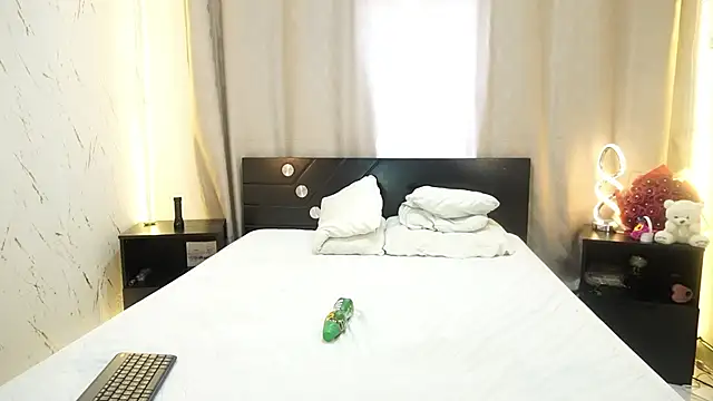 Snapshot of Alannadumont_ chatting on June 24, 2026, 9:56 pm Alannadumont online show from June 24, 2026, 9:56 pm