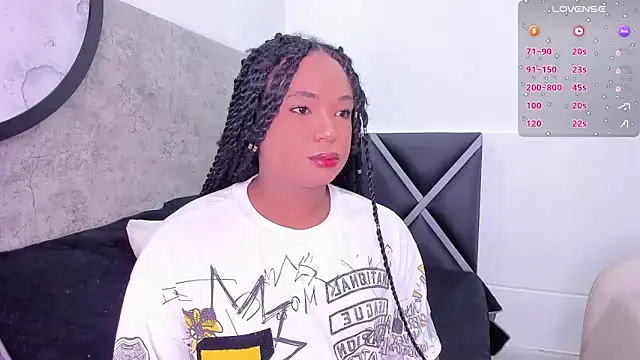 Snapshot of Harmony-01 chatting on June 16, 2026, 8:09 pm Harmony-01 online show from June 16, 2026, 8:09 pm