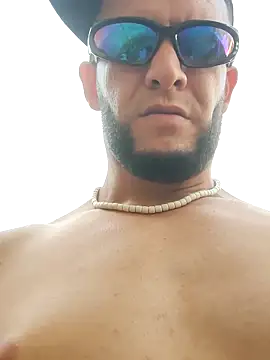 Snapshot of PIGHIGHDIRTY_p0 chatting on February 8, 2026, 7:55 pm PIGHIGHDIRTY p0 online show from February 8, 2026, 7:55 pm