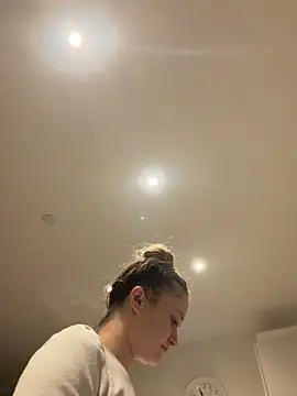 LilyLuck  online show from February 16, 2026, 7:01 pm