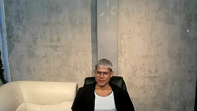 Snapshot of oruz_stud chatting on January 7, 2026, 1:38 pm oruz stud online show from January 7, 2026, 1:38 pm