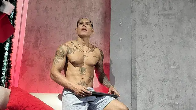 Snapshot of oruz_stud chatting on January 9, 2026, 12:56 pm oruz stud online show from January 9, 2026, 12:56 pm