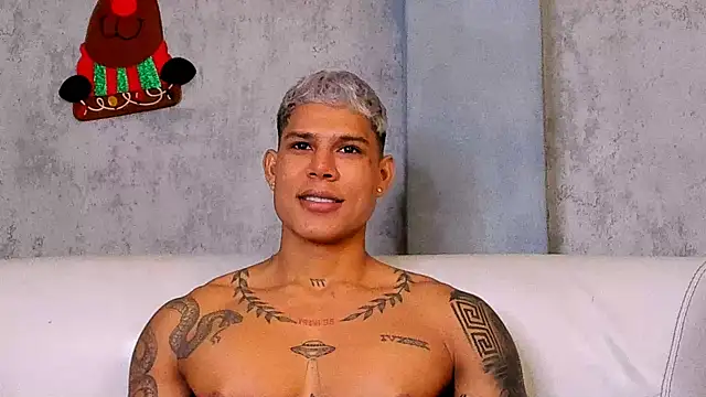 Snapshot of oruz_stud chatting on December 22, 2025, 1:11 pm oruz stud online show from December 22, 2025, 1:11 pm